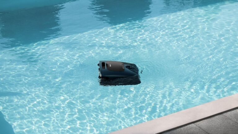 Robot Pool Cleaner: What Is the Life Expectancy of a Robotic Pool Cleaner?